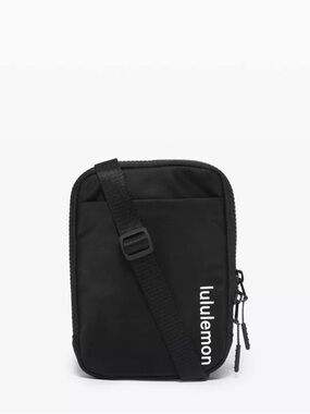 Lululemon Easy Access Crossbody Bag Black